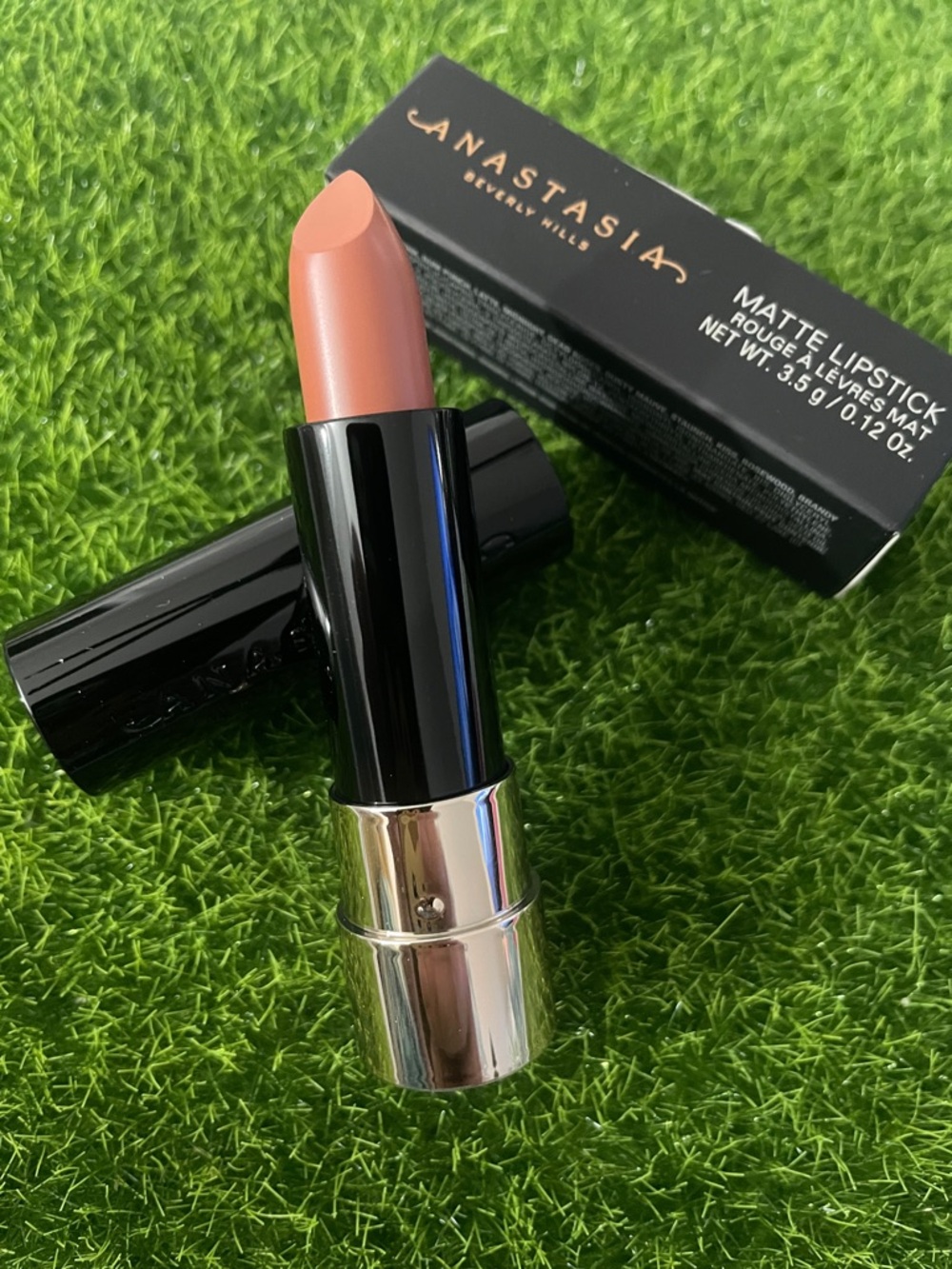🆕 Anastasia ABH Matte Lipstick in Staunch